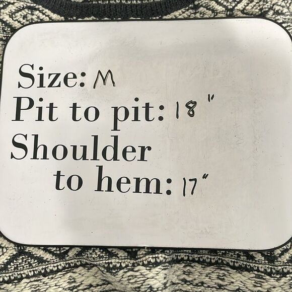 Moth Anthro Women’s Cropped Sweater Medium Wool Blend Monochrome Fitted - Picture 6 of 6